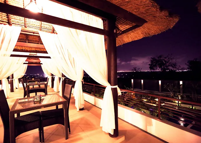 Luxotic Private And Resort 4*